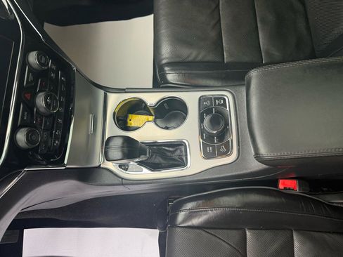 Used 2019 Jeep Grand Cherokee Summit image 23