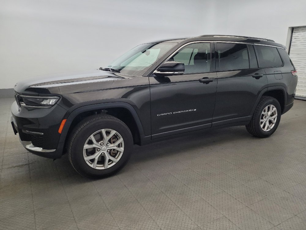 Used 2022 Jeep Grand Cherokee L Limited AWD/4WD image 2
