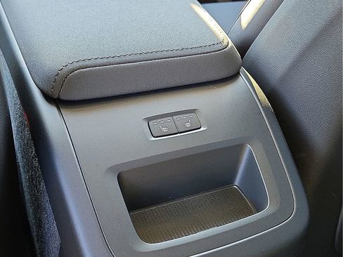 New 2026 Volvo XC60 B5 Core w/ Climate Package image 16