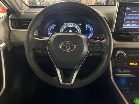 Used 2021 Toyota RAV4 Limited AWD/4WD image 19