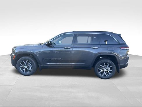 New 2025 Jeep Grand Cherokee L Laredo w/ Luxury Tech Group I image 5