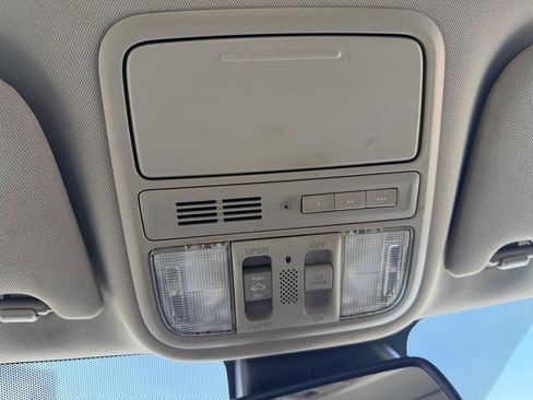 Used 2014 Honda Odyssey EX-L image 11