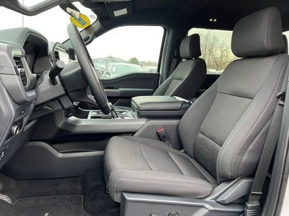 New 2025 Ford F150 XLT w/ Equipment Group 301A Standard