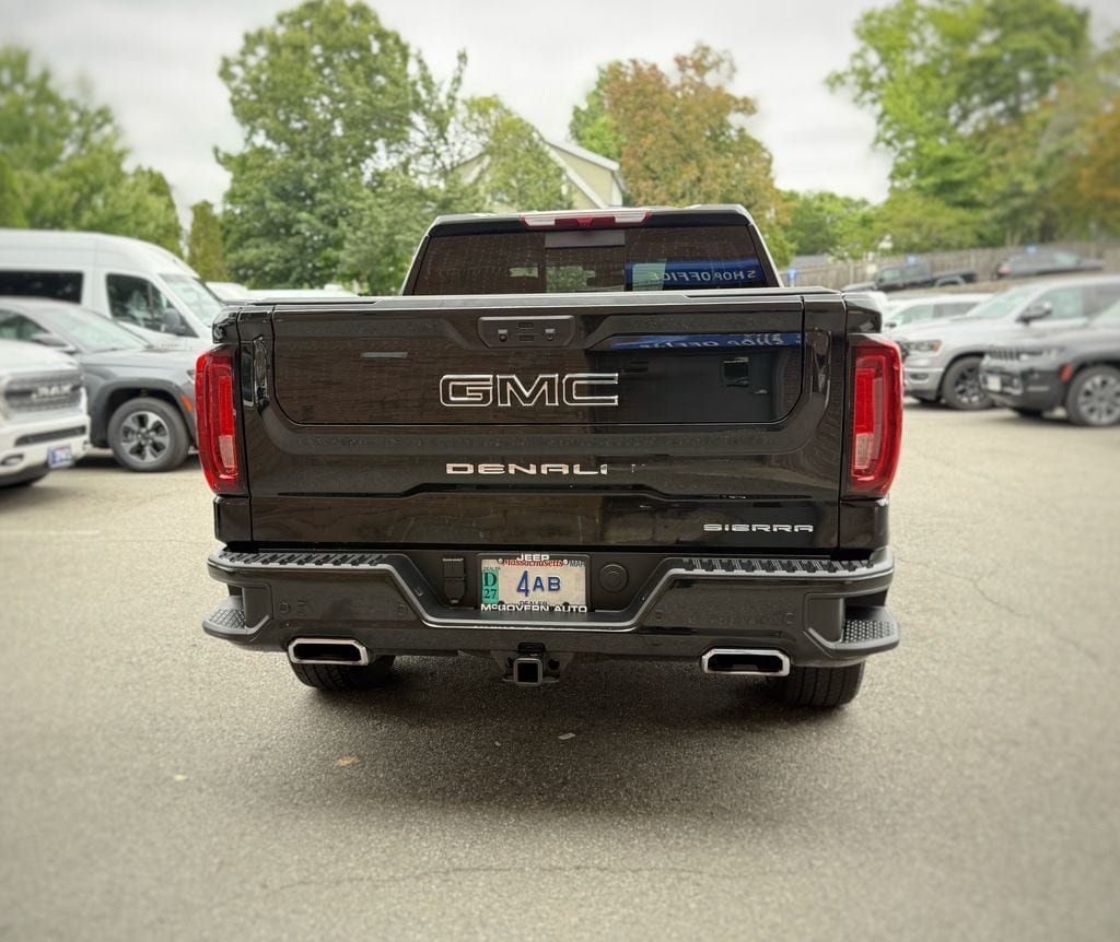 Used 2025 GMC Sierra 1500 Denali AWD/4WD image 10