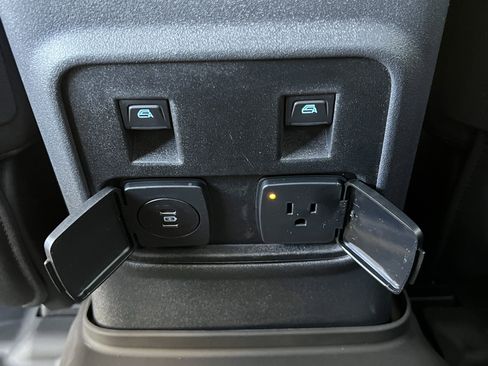 Used 2024 Ford Bronco Black Diamond image 45