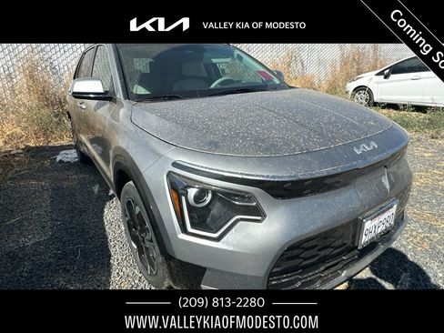 Used 2023 Kia Niro Wind FWD image 1