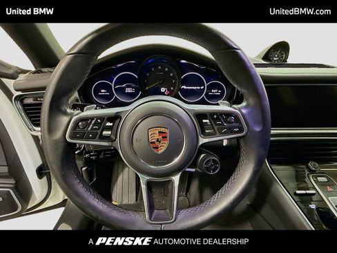 Used 2019 Porsche Panamera 4 image 6