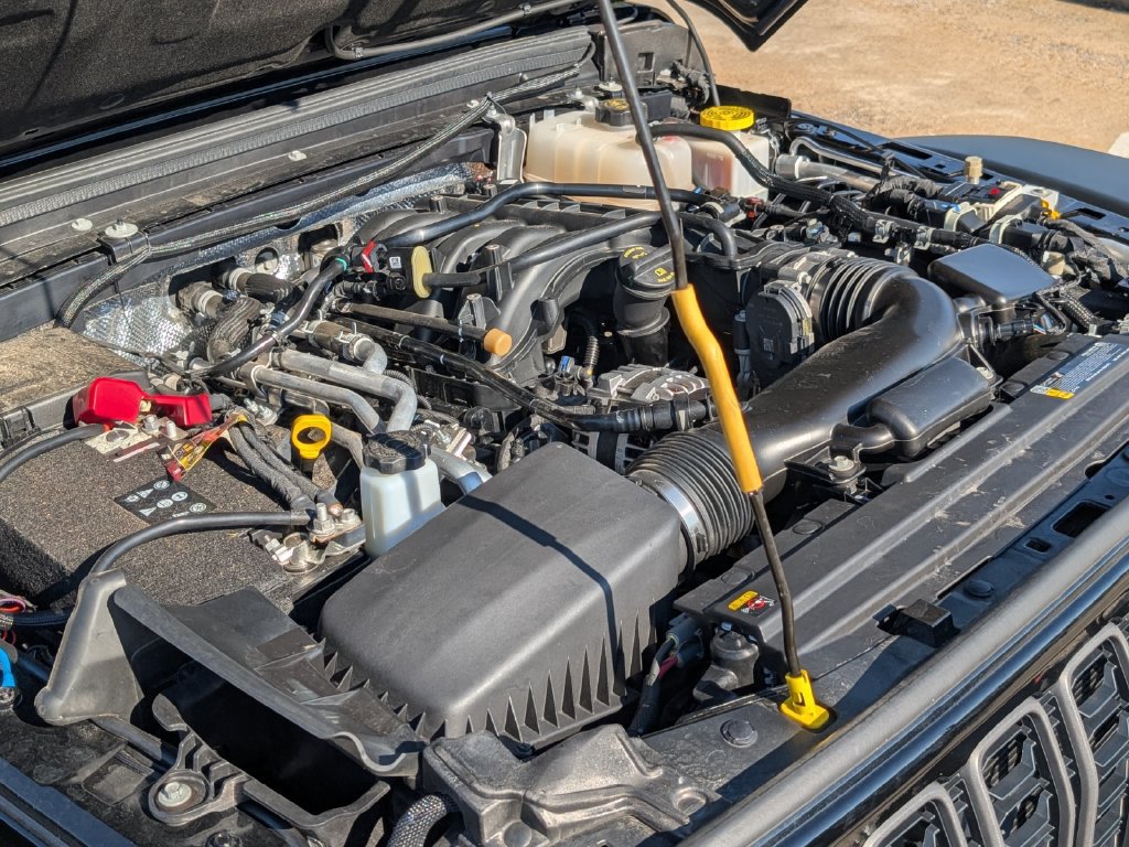 Used 2025 Jeep Gladiator Rubicon AWD/4WD image 20