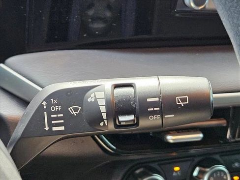 Used 2025 Nissan Kicks S AWD/4WD image 22