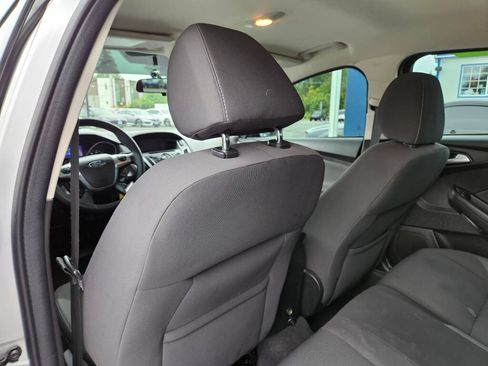 Used 2013 Ford Focus SE FWD image 14