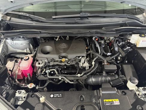 Used 2021 Toyota Sienna LE FWD image 42