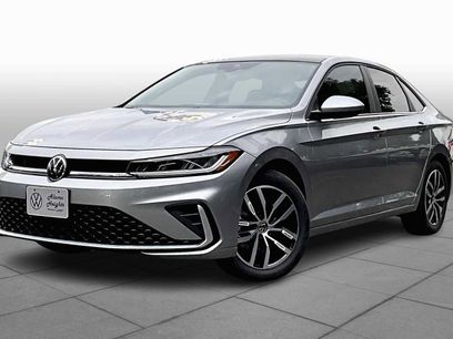 New 2025 Volkswagen Jetta SE