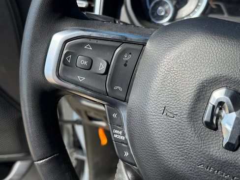 Used 2025 RAM 1500 Big Horn AWD/4WD image 16