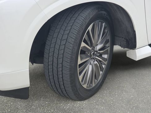 Certified 2025 INFINITI QX80 Sensory AWD/4WD image 31