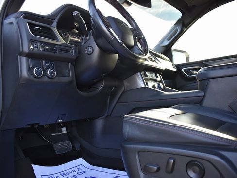 Used 2021 Chevrolet Tahoe RST w/ Luxury Package image 8