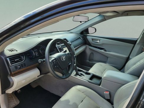 Used 2016 Toyota Camry LE FWD image 26
