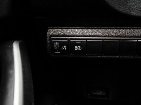 Used 2023 Toyota Corolla SE image 29