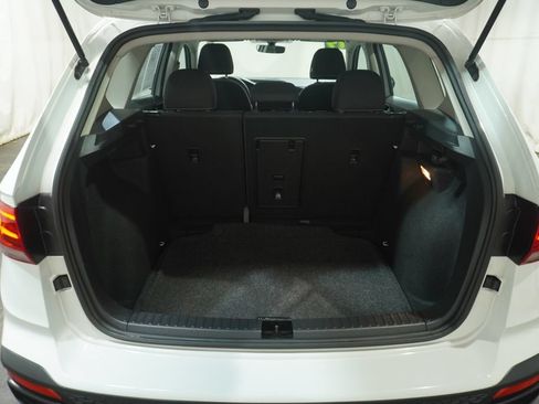 Used 2023 Volkswagen Taos S FWD image 5