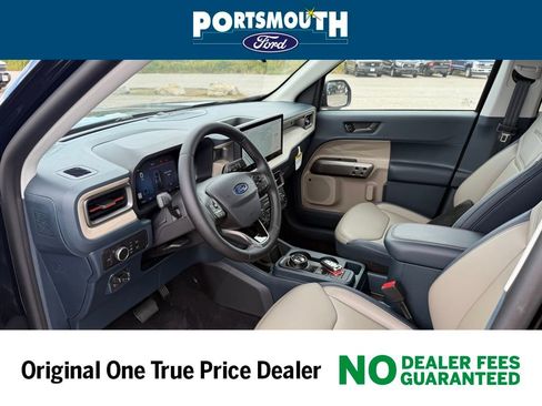 New 2025 Ford Maverick Lariat w/ 4K Tow Package image 3