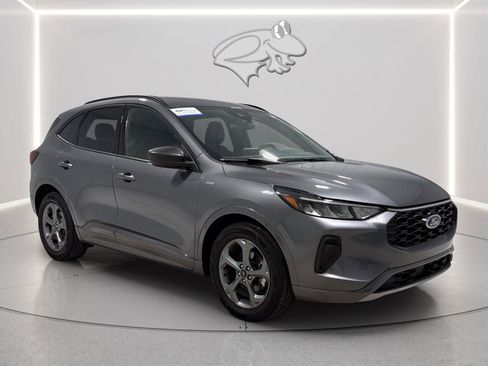 Certified 2024 Ford Escape ST-Line FWD image 3