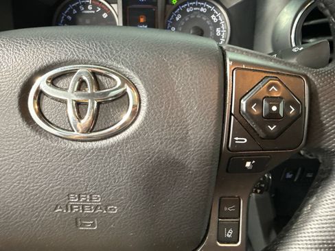Used 2023 Toyota Tacoma TRD Sport w/ TRD Premium Sport Package AWD/4WD image 32