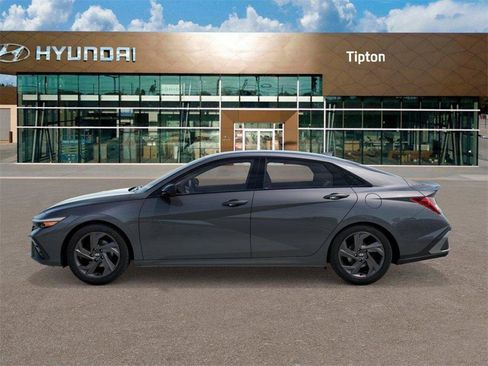 New 2026 Hyundai Elantra Sport image 3