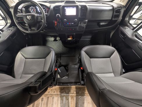 Used 2025 RAM ProMaster 2500 w/ Convenience Group FWD image 20