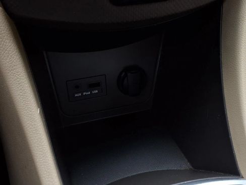 Used 2013 Hyundai Accent GLS FWD image 10