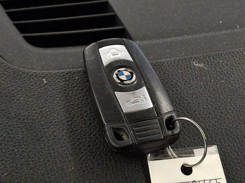 Used 2011 BMW 328i xDrive Coupe AWD/4WD image 20