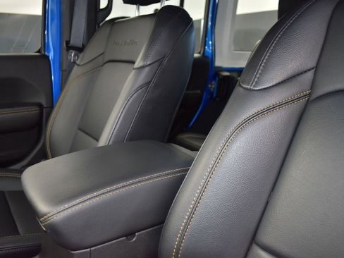 Used 2024 Jeep Wrangler Sahara w/ Technology Group image 14