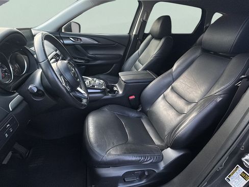 Used 2019 MAZDA CX-9 Touring w/ Touring Premium Package FWD image 14