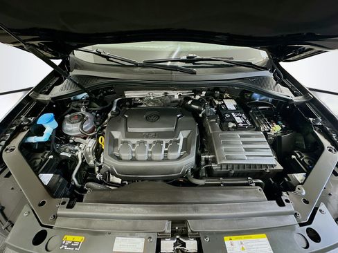Used 2024 Volkswagen Tiguan S AWD/4WD image 33