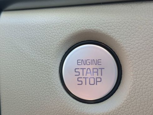 New 2026 Kia Sorento S image 24