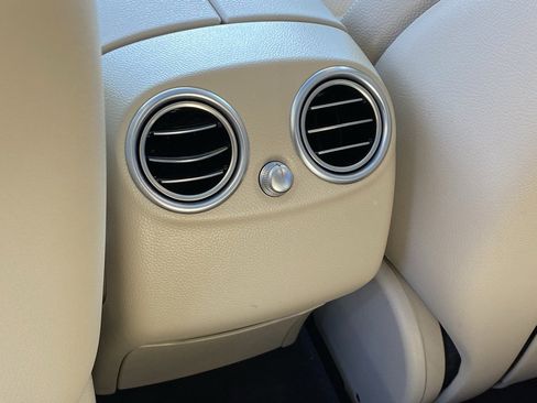 Used 2022 Mercedes-Benz GLC 300 image 25