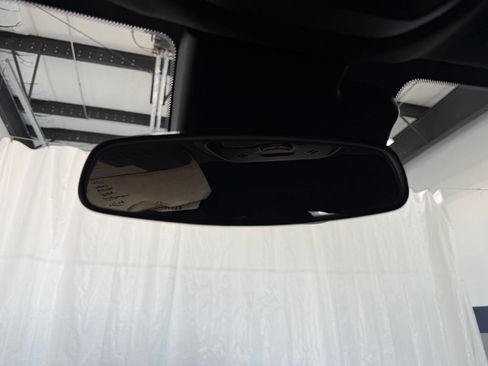 Used 2025 Buick Envista Sport Touring FWD image 28