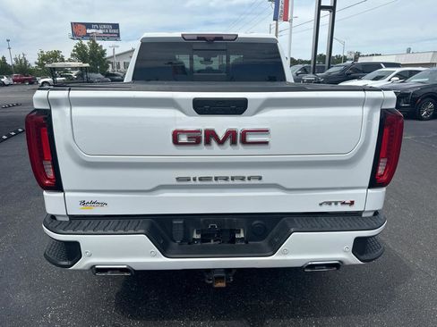 Used 2020 GMC Sierra 1500 AT4 w/ Off-Road Performance Package image 3
