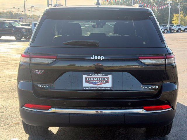 Used 2024 Jeep Grand Cherokee Limited AWD/4WD image 12