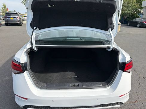 Used 2022 Nissan Sentra SV FWD image 26