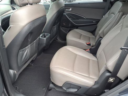 Used 2017 Hyundai Santa Fe Limited w/ Cargo Package image 5