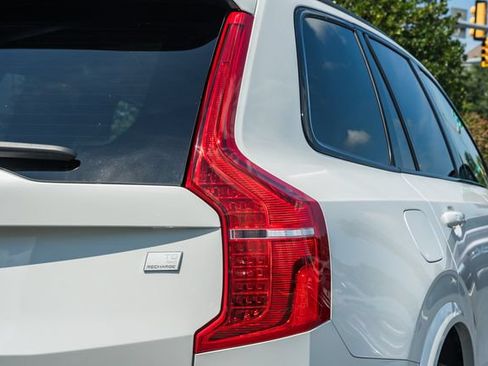 Certified 2023 Volvo XC90 T8 Ultimate w/ Protection Package Premier AWD/4WD image 7
