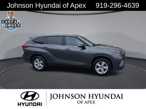 Used 2021 Toyota Highlander L image 10