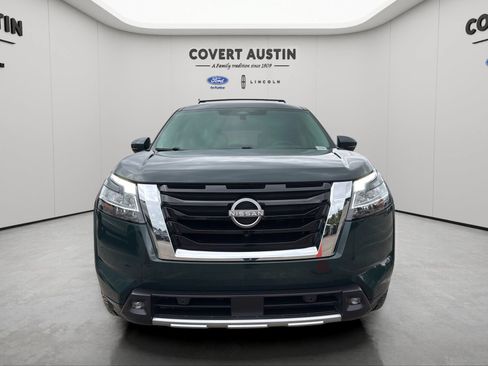 Used 2022 Nissan Pathfinder Platinum w/ Cargo Package AWD/4WD image 8