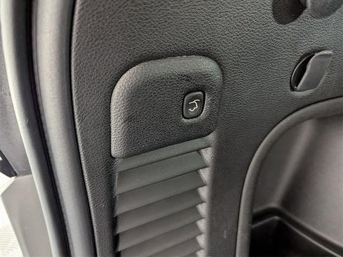 Certified 2021 Jeep Grand Cherokee Freedom Edition image 18