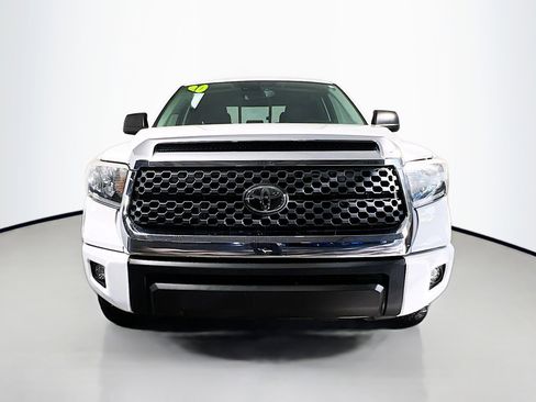 Used 2020 Toyota Tundra SR5 w/ SR5 Upgrade Package image 11