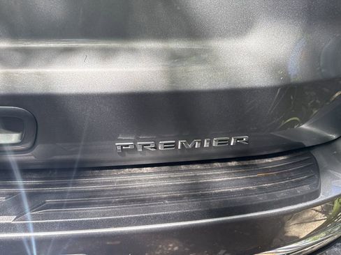 Used 2023 Chevrolet Tahoe Premier image 7