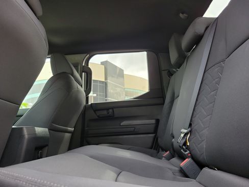 Used 2025 Toyota Tacoma SR5 RWD image 10