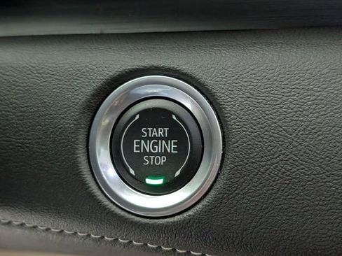 Used 2024 Cadillac Escalade Premium Luxury w/ Performance Package image 26