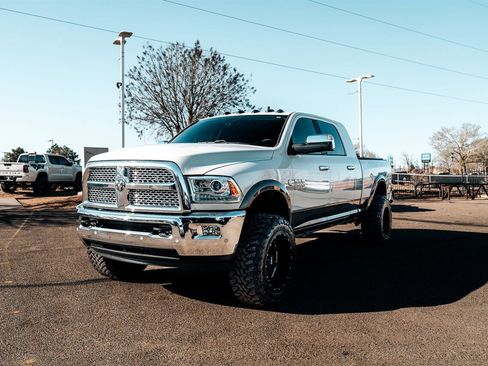 Used 2018 RAM 2500 Laramie w/ Convenience Group image 3
