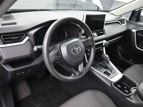 Used 2024 Toyota RAV4 XLE image 21