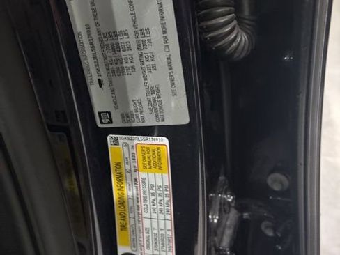 Used 2025 GMC Yukon XL Denali image 43